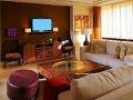 Escape From Raffles Hotel At Dubai