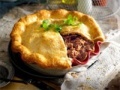Make beef and mushroom pie
